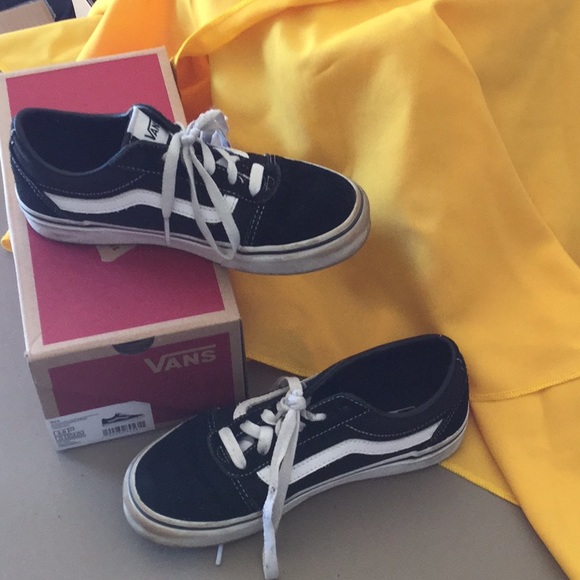 vans size 3y